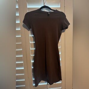 SKIMS Brown Short Sleeve Dress